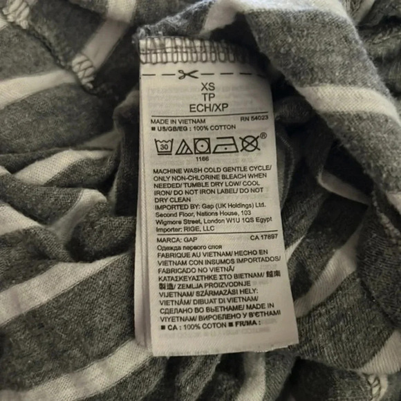 Gap Women's Gray and White Striped Tank Top 100% Cotton Size XS - Picture 5 of 5